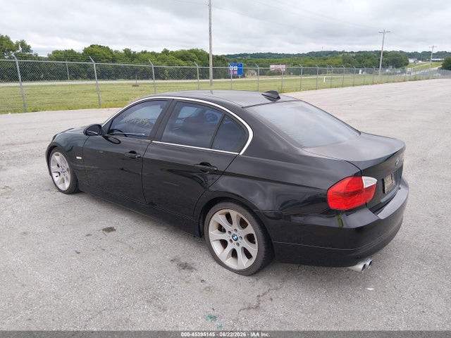 2006 Bmw 330i მანქანა იყიდება აუქციონზე, vin: WBAVB33536KS38055, აუქციონის ნომერი: 45395145