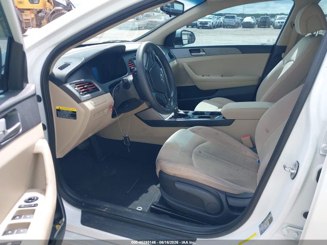 Продажа на аукционе авто 2017 Hyundai Sonata Se, vin: 5NPE24AF1HH484186, номер лота: 45395146