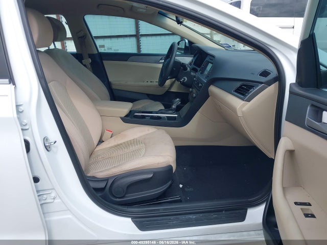 Продажа на аукционе авто 2017 Hyundai Sonata Se, vin: 5NPE24AF1HH484186, номер лота: 45395146