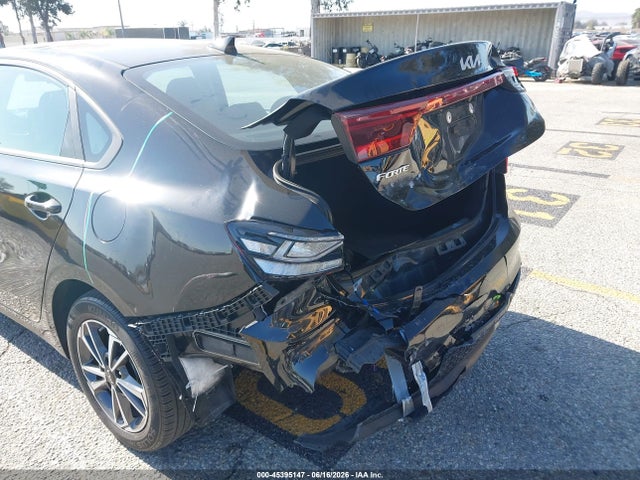 KIA Forte Lxs 2023 3KPF24AD9PE665560 Image 17