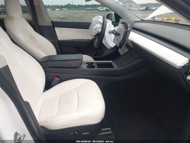 45395148 :رقم المزاد ، 5YJYGDEE7MF183463 vin ، 2021 Tesla Model Y Long Range Dual Motor All-wheel Drive مزاد بيع