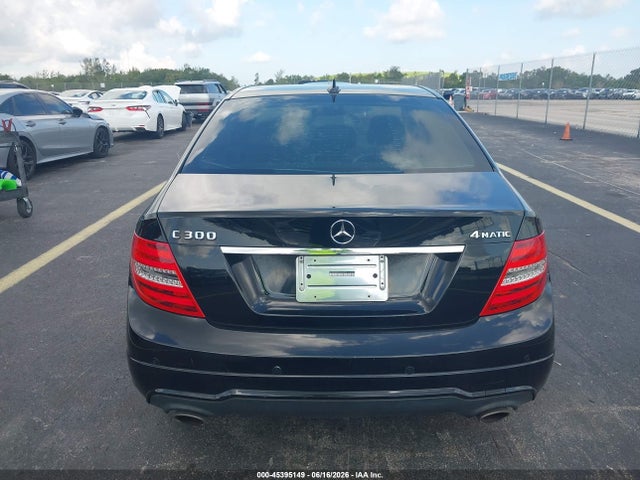 Продаж на аукціоні авто 2012 Mercedes-benz C 300 Sport 4matic, vin: WDDGF8BB9CA696579, номер лоту: 45395149