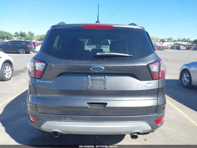 1FMCU9GD7JUC38836 Ford ESCAPE SE