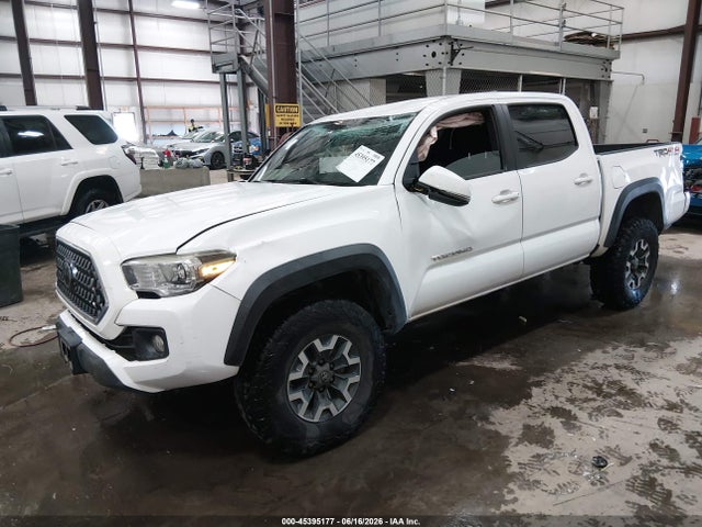 Продажа на аукционе авто 2018 Toyota Tacoma Trd Off Road, vin: 3TMCZ5AN4JM134843, номер лота: 45395177