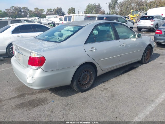 2005 Toyota Camry Le მანქანა იყიდება აუქციონზე, vin: 4T1BE32K05U562244, აუქციონის ნომერი: 45395192