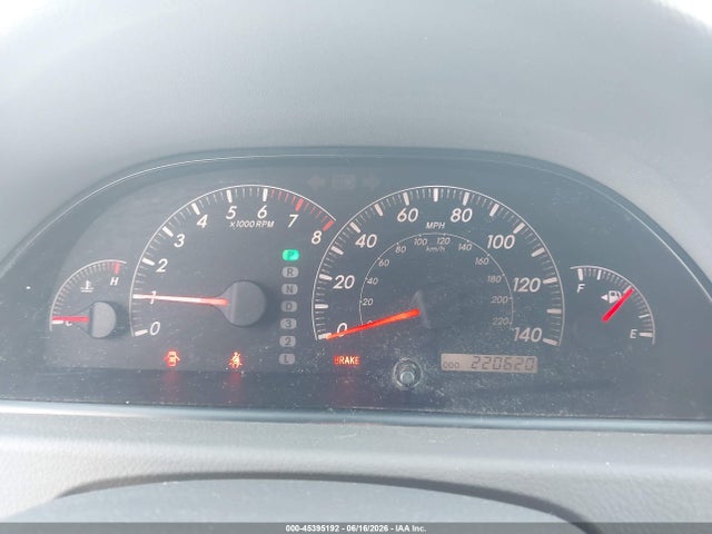 2005 Toyota Camry Le მანქანა იყიდება აუქციონზე, vin: 4T1BE32K05U562244, აუქციონის ნომერი: 45395192
