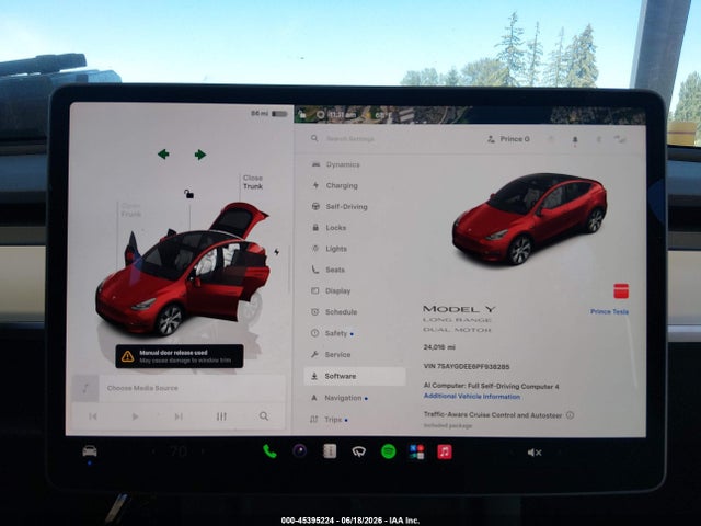 Продажа на аукционе авто 2023 Tesla Model Y Awd/long Range Dual Motor All-wheel Drive, vin: 7SAYGDEE6PF938285, номер лота: 45395224
