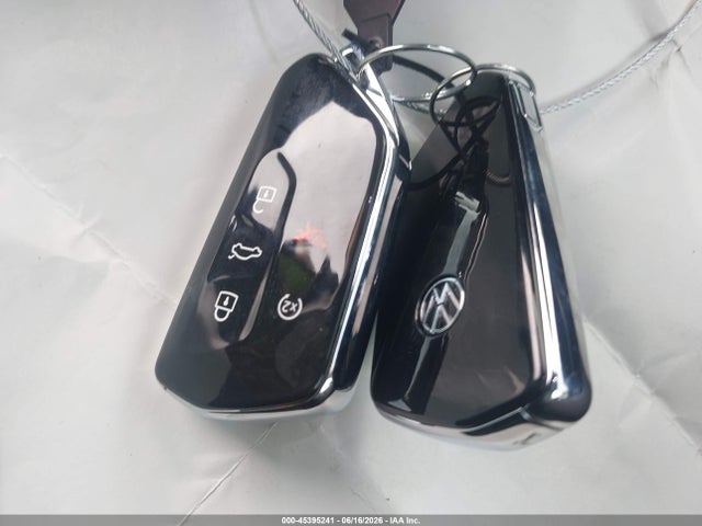 1V2KN2CA5TC574699 Volkswagen Atlas Se With Technology