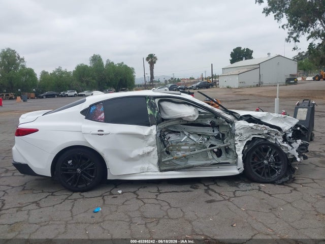 4T1DBADK3SU007528 Toyota CAMRY SE