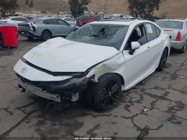 4T1DBADK3SU007528 Toyota CAMRY SE