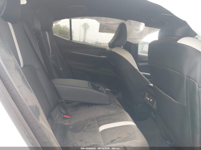 4T1DBADK3SU007528 Toyota CAMRY SE