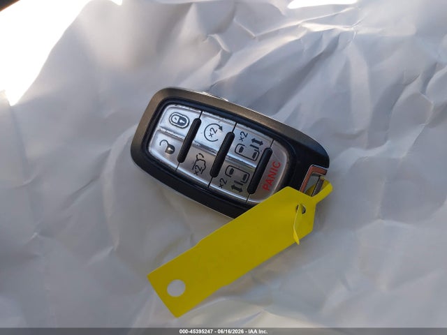 Продажа на аукционе авто 2018 Chrysler Pacifica Touring L, vin: 2C4RC1BG7JR351400, номер лота: 45395247