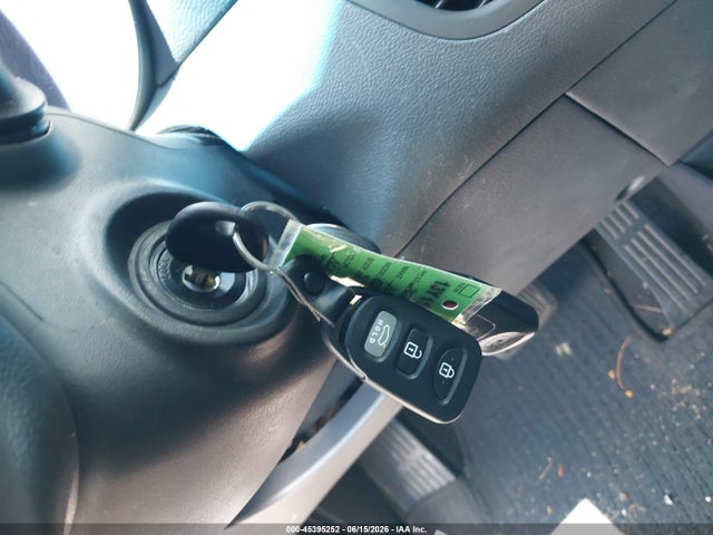 Продаж на аукціоні авто 2013 Hyundai Elantra Gls, vin: 5NPDH4AE1DH406549, номер лоту: 45395252