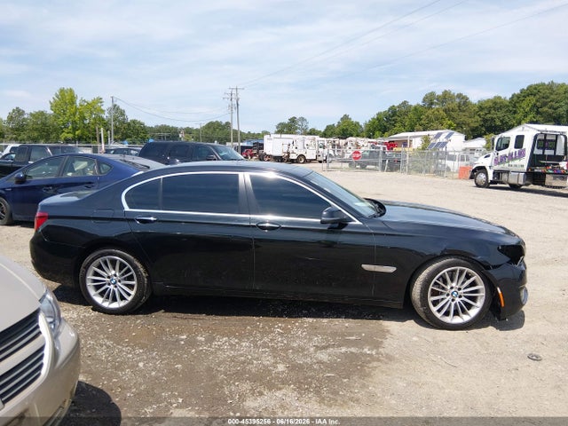 2015 Bmw 750li მანქანა იყიდება აუქციონზე, vin: WBAYE8C55FD782322, აუქციონის ნომერი: 45395256