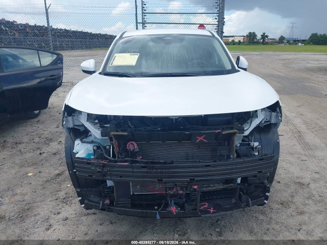 3N8AP6CA7SL396123 Nissan Kicks Sv Fwd