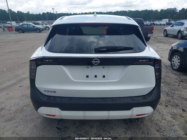3N8AP6CA7SL396123 Nissan Kicks Sv Fwd