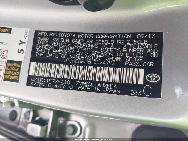 Toyota Prius Two 2017 JTDKBRFU6H3574792 Image 9