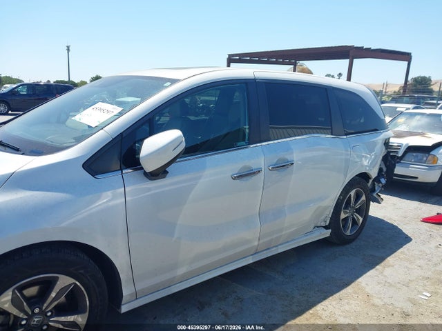 Honda Odyssey Touring 2020 5FNRL6H85LB019371 Image 15