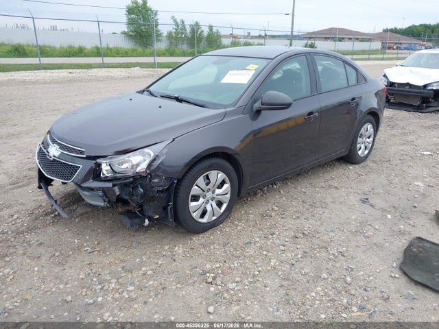 Chevrolet Cruze Ls Auto 2014 1G1PA5SH2E7271922 Image 2