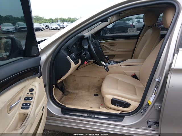 2014 Bmw 528i Xdrive მანქანა იყიდება აუქციონზე, vin: WBA5A7C57ED615614, აუქციონის ნომერი: 45395338