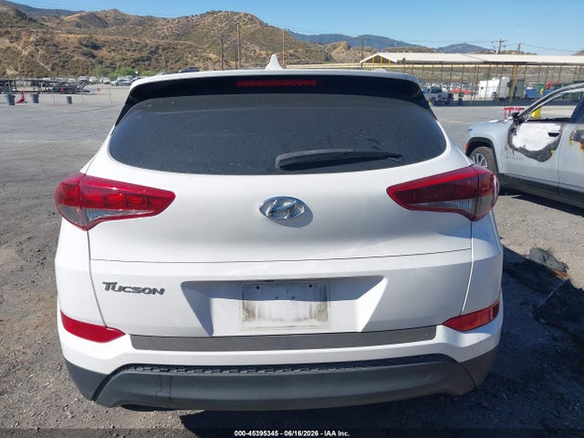 Hyundai Tucson Se Plus 2017 KM8J33A44HU562515 Image 16