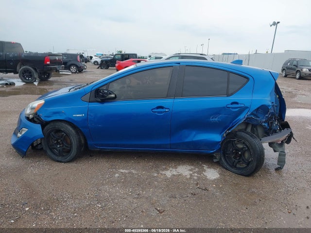 2016 Toyota Prius C Two მანქანა იყიდება აუქციონზე, vin: JTDKDTB33G1115573, აუქციონის ნომერი: 45395366