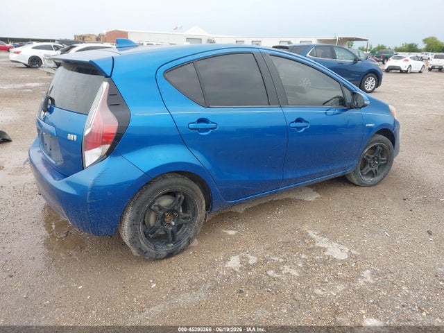 2016 Toyota Prius C Two მანქანა იყიდება აუქციონზე, vin: JTDKDTB33G1115573, აუქციონის ნომერი: 45395366