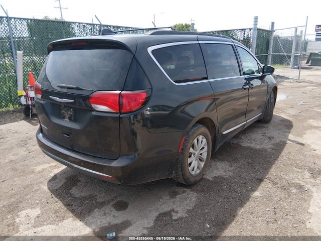 Chrysler Pacifica Touring-l 2017 2C4RC1BG4HR642527 Image 4