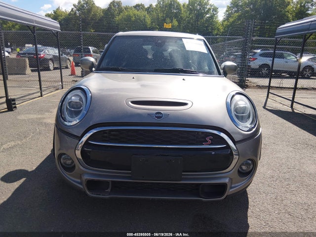 Продаж на аукціоні авто 2020 Mini Hardtop Cooper S, vin: WMWXU9C06L2L39404, номер лоту: 45395505