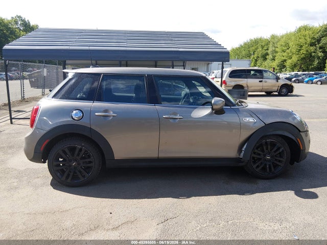 Продаж на аукціоні авто 2020 Mini Hardtop Cooper S, vin: WMWXU9C06L2L39404, номер лоту: 45395505