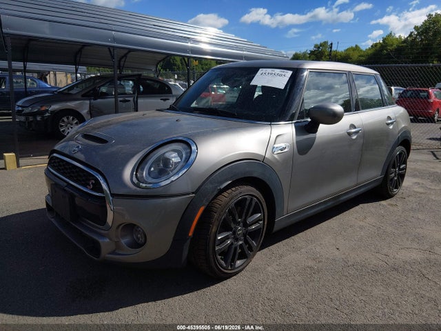 Продаж на аукціоні авто 2020 Mini Hardtop Cooper S, vin: WMWXU9C06L2L39404, номер лоту: 45395505