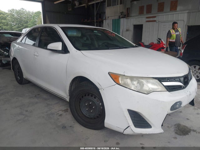 45395518 :رقم المزاد ، 4T1BF1FKXCU525906 vin ، 2012 Toyota Camry Le مزاد بيع