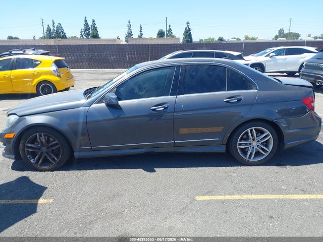 WDDGF8AB3ER321843 Mercedes-Benz C 300 Sport 4matic
