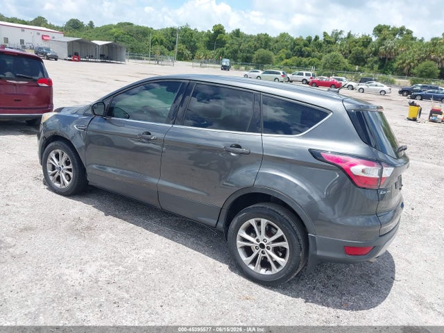 45395577 :رقم المزاد ، 1FMCU0GD1HUB96279 vin ، 2017 Ford Escape Se مزاد بيع