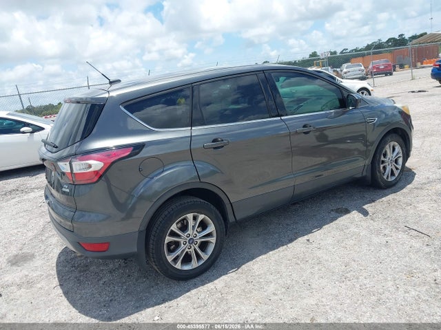 45395577 :رقم المزاد ، 1FMCU0GD1HUB96279 vin ، 2017 Ford Escape Se مزاد بيع