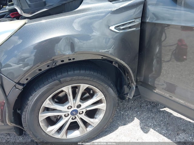 45395577 :رقم المزاد ، 1FMCU0GD1HUB96279 vin ، 2017 Ford Escape Se مزاد بيع