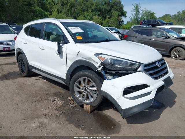 45395585 :رقم المزاد ، KM8J33A41JU669480 vin ، 2018 Hyundai Tucson Sel مزاد بيع