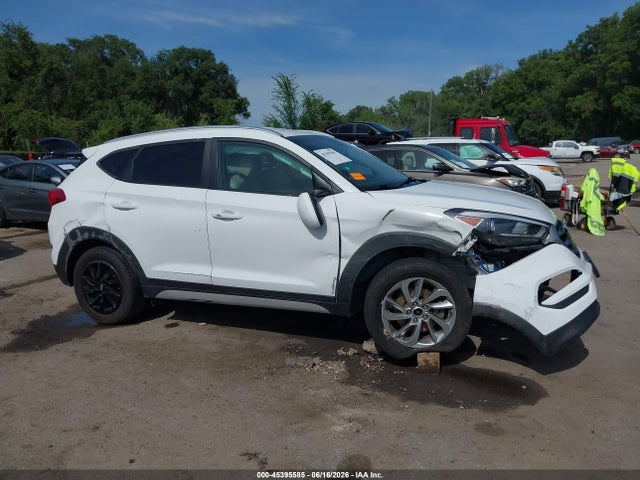 45395585 :رقم المزاد ، KM8J33A41JU669480 vin ، 2018 Hyundai Tucson Sel مزاد بيع