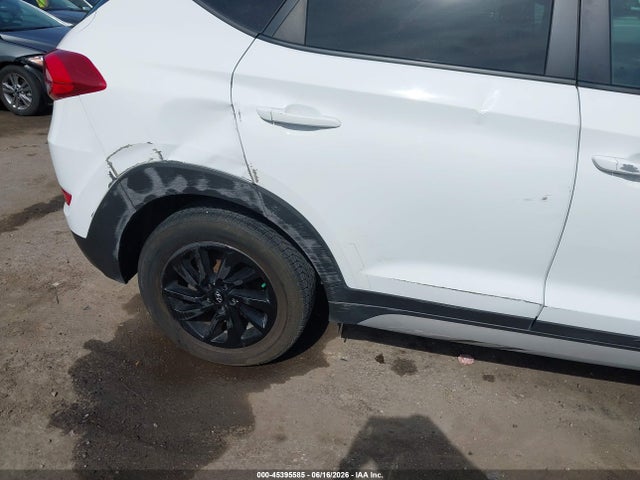 45395585 :رقم المزاد ، KM8J33A41JU669480 vin ، 2018 Hyundai Tucson Sel مزاد بيع