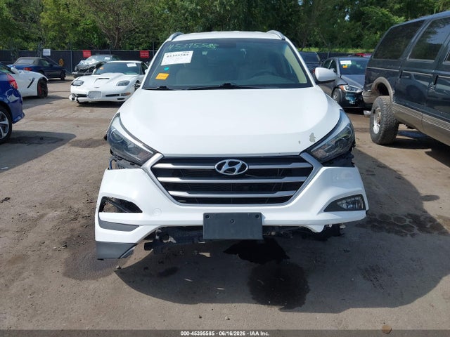 45395585 :رقم المزاد ، KM8J33A41JU669480 vin ، 2018 Hyundai Tucson Sel مزاد بيع