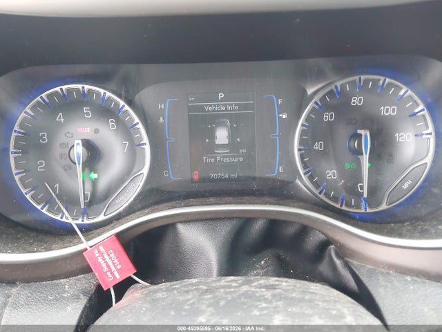 45395595 :رقم المزاد ، 2C4RC1AG4MR513280 vin ، 2021 Chrysler Voyager L مزاد بيع