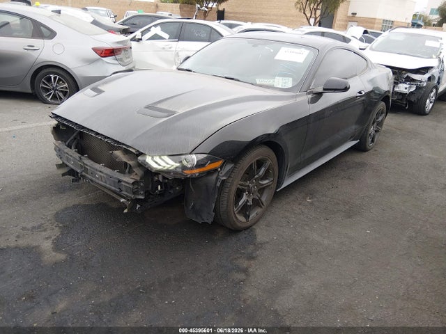 Ford Mustang Ecoboost 2018 1FA6P8TH9J5172396 Image 2