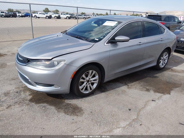 Chrysler 200 Limited 2015 1C3CCCAB3FN650477 Image 2