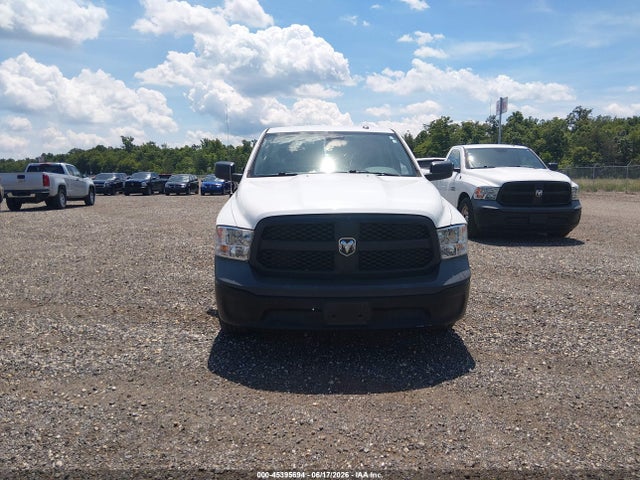 2017 Ram 1500 Tradesman  4x2 8' Box მანქანა იყიდება აუქციონზე, vin: 3C6JR6DGXHG704371, აუქციონის ნომერი: 45395694