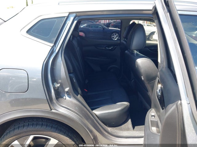 JN1BJ1CW8NW497964 Nissan Rogue Sport Sl Awd Xtronic Cvt