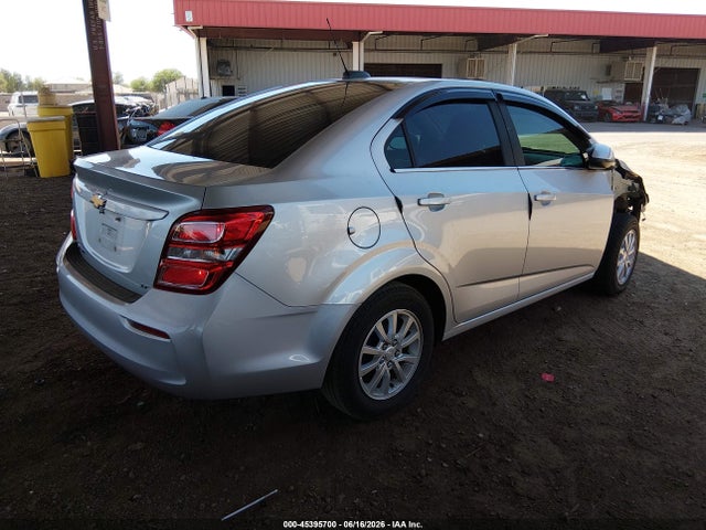 Chevrolet Sonic Lt Auto 2017 1G1JD5SH4H4103895 Image 4