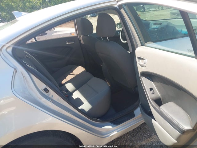 Продажа на аукционе авто 2017 Kia Forte Lx, vin: 3KPFK4A74HE075939, номер лота: 45395796