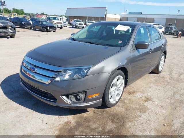 45395810 :رقم المزاد ، 3FAHP0HAXBR281342 vin ، 2011 Ford Fusion Se مزاد بيع