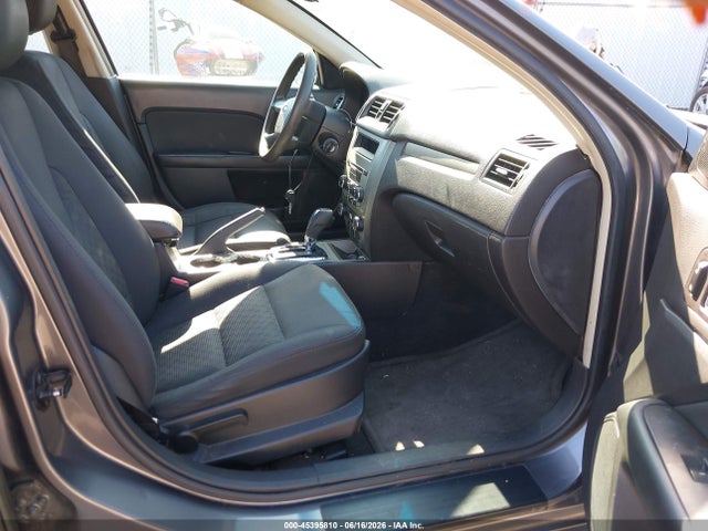 45395810 :رقم المزاد ، 3FAHP0HAXBR281342 vin ، 2011 Ford Fusion Se مزاد بيع