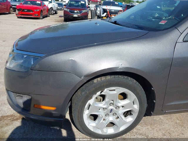 45395810 :رقم المزاد ، 3FAHP0HAXBR281342 vin ، 2011 Ford Fusion Se مزاد بيع